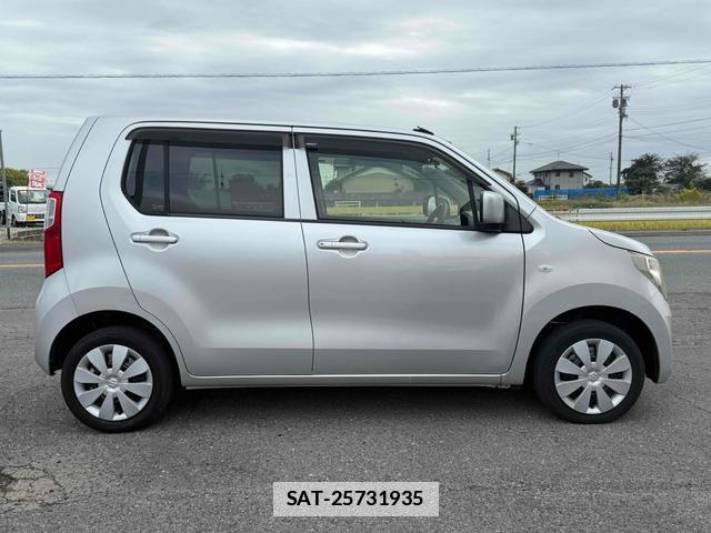 Suzuki WAGON R 2014-09 7805584-7