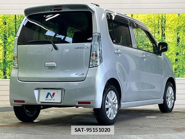Suzuki WAGON R 2015-01 7806647-16