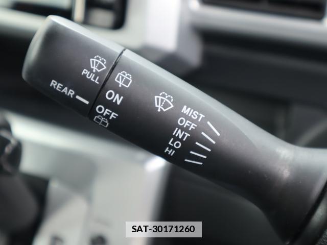 Daihatsu WAKE 2014-11 7798326-16