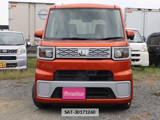 Daihatsu WAKE 2014-11 7798326-5