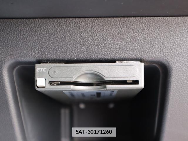 Daihatsu WAKE 2014-11 7798326-8