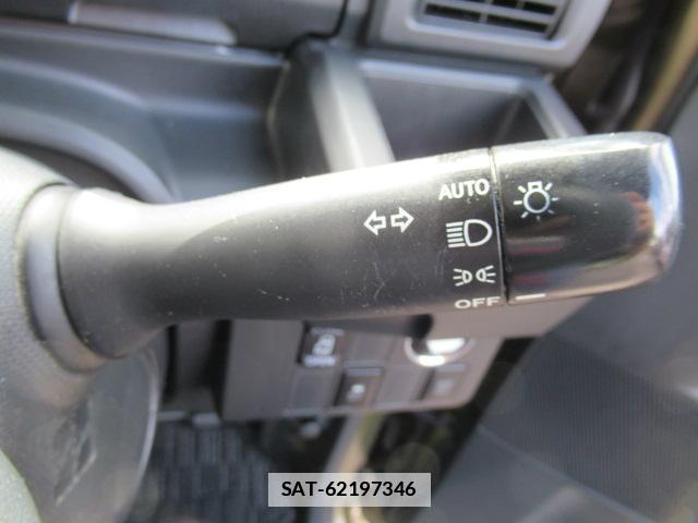 Daihatsu WAKE 2014-12 7802725-11