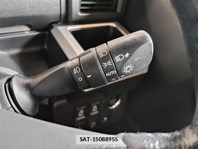 Daihatsu WAKE 2016-07 7802746-9