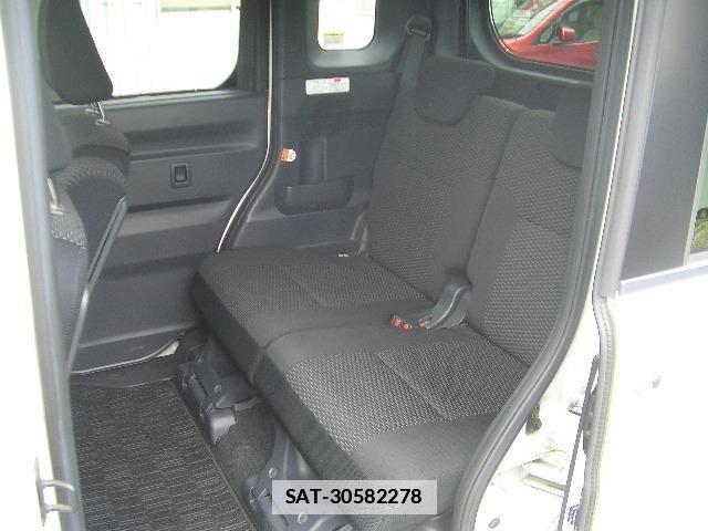 Daihatsu WAKE 2014-11 7802983-3