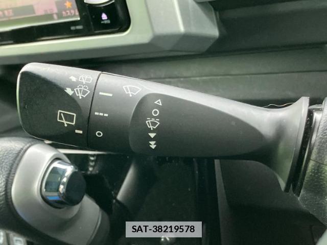 Daihatsu WAKE 2018-01 7806668-15