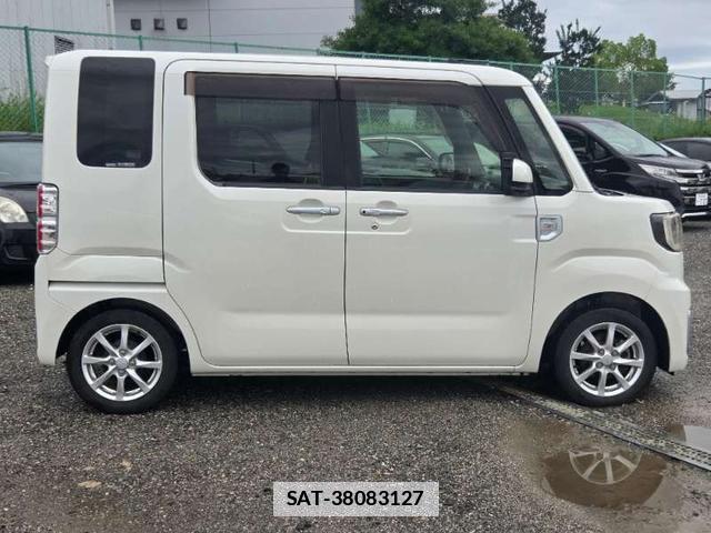 Daihatsu WAKE 2015-03 7808534-13