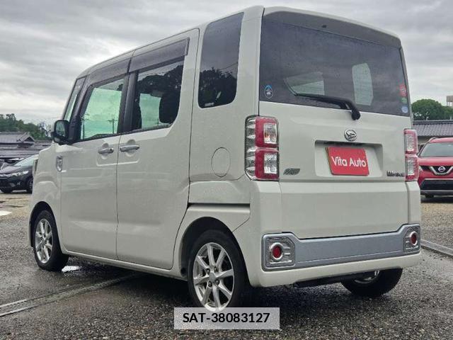 Daihatsu WAKE 2015-03 7808534-17
