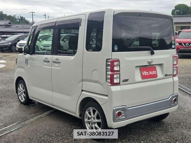 Daihatsu WAKE 2015-03 7808534-19