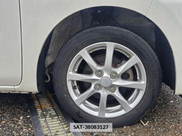 Daihatsu WAKE 2015-03 7808534-5