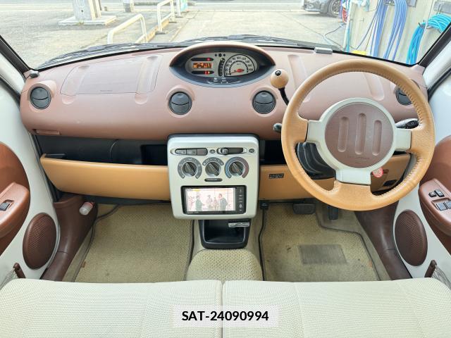 Toyota WILL VI 2002-03 7809625-2