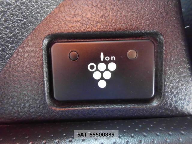Nissan Wingroad 2011-02 7804368-11