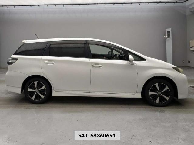 Toyota WISH 2016-03 7794045-14
