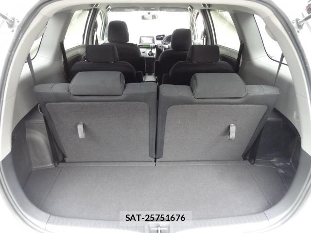 Toyota WISH 2011-08 7805261-15