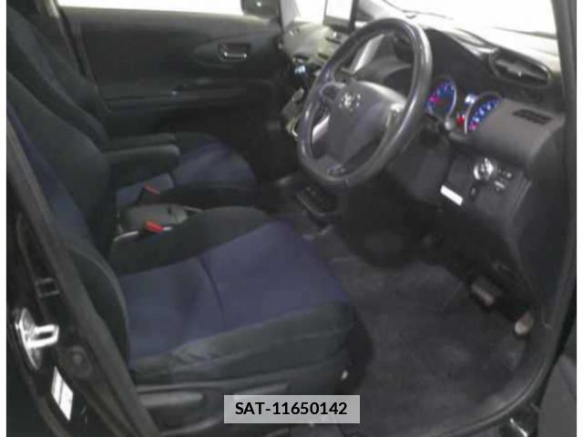 Toyota WISH 2012-10 7807644-2