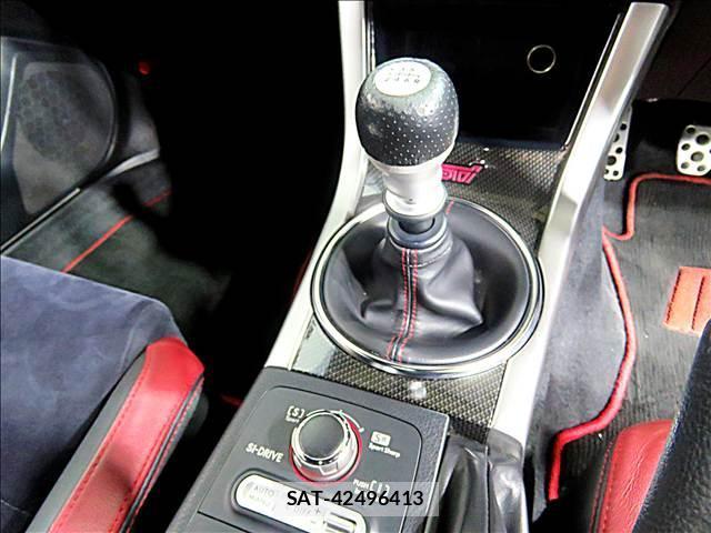 Subaru WRX S4 2014-09 7802868-17