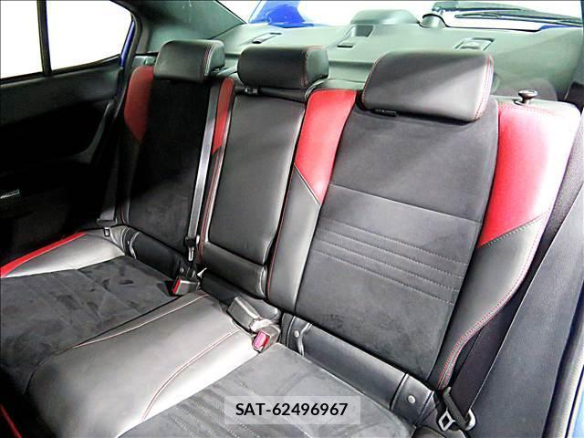 Subaru WRX S4 2015-09 7802877-14