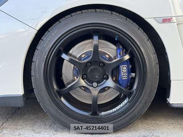 Subaru WRX S4 2016-10 7809628-16