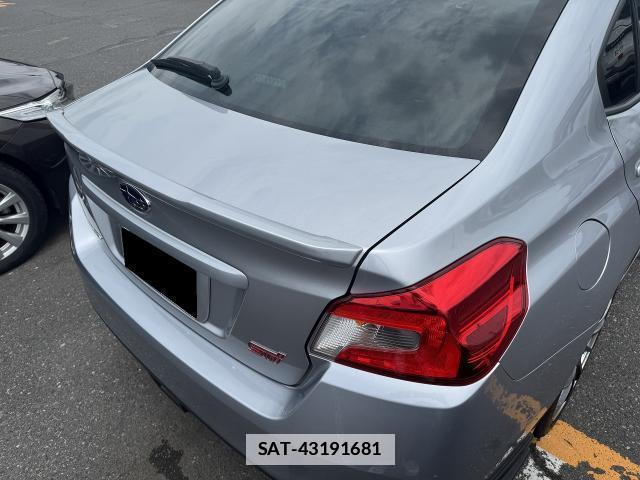 Subaru WRX STI 2017-12 7810067-11