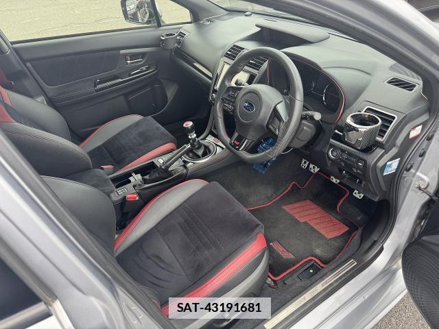 Subaru WRX STI 2017-12 7810067-13