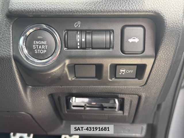 Subaru WRX STI 2017-12 7810067-16