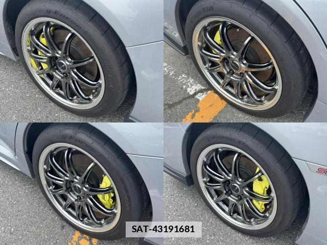 Subaru WRX STI 2017-12 7810067-7