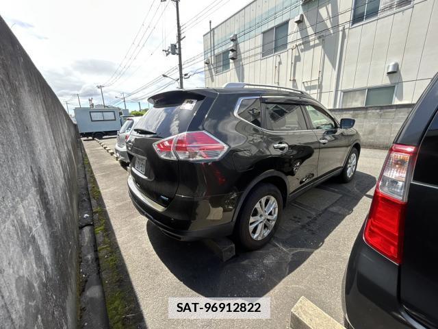 Nissan X-TRAIL 2017-04 7796674-4