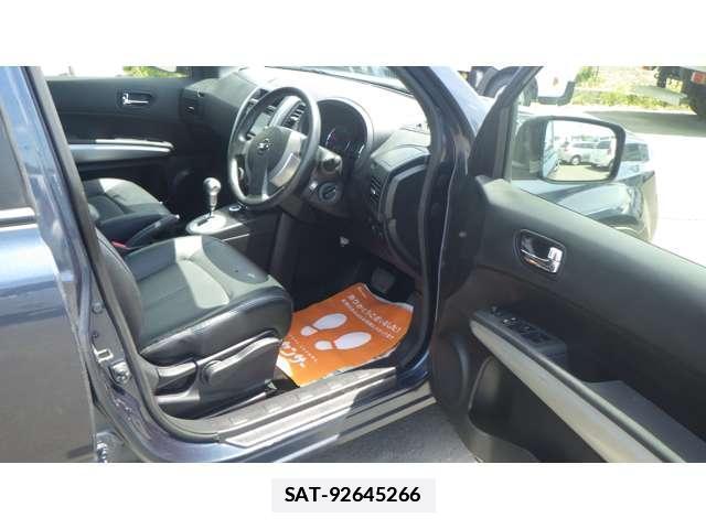 Nissan X-TRAIL 2014-03 7797473-6