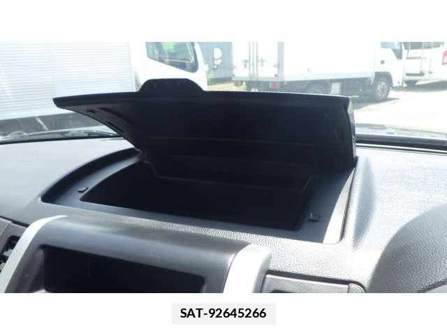 Nissan X-TRAIL 2014-03 7797473-8
