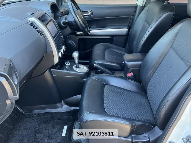 Nissan X-TRAIL 2010-01 7798323-6