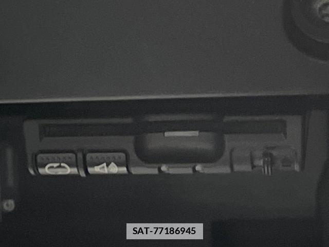 Nissan X-TRAIL 2018-11 7798417-5