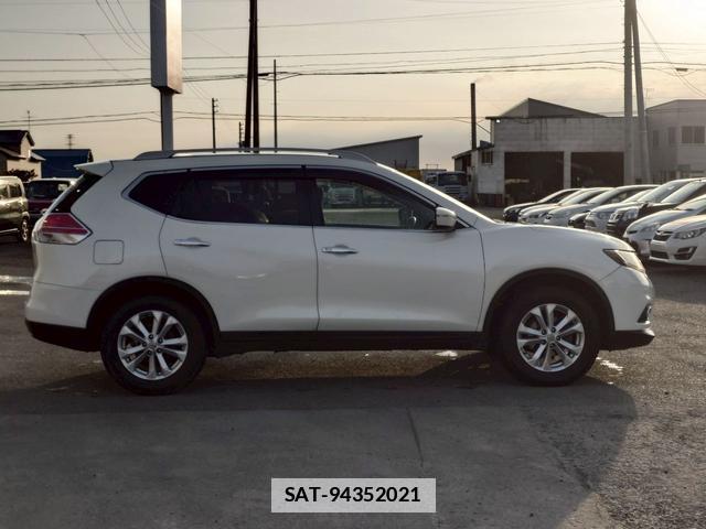 Nissan X-TRAIL 2015-07 7798613-15
