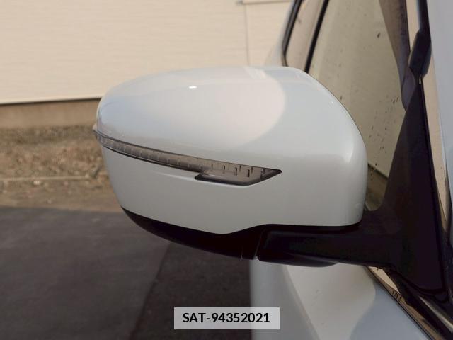 Nissan X-TRAIL 2015-07 7798613-16