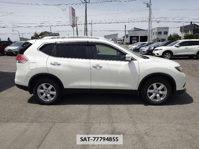 Nissan X-TRAIL 2016-07 7798624-2
