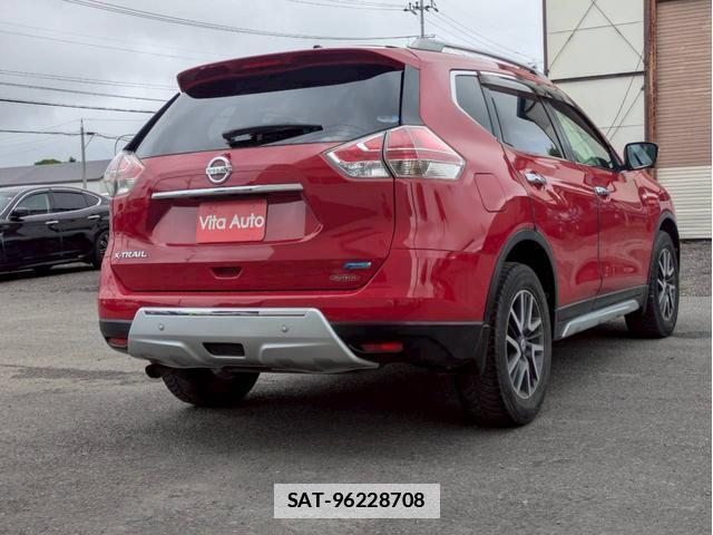 Nissan X-TRAIL 2014-11 7798634-12