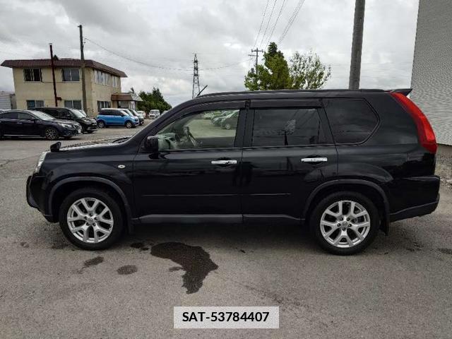 Nissan X-TRAIL 2013-06 7798656-15