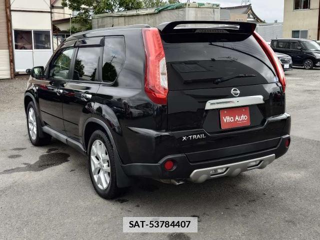 Nissan X-TRAIL 2013-06 7798656-4
