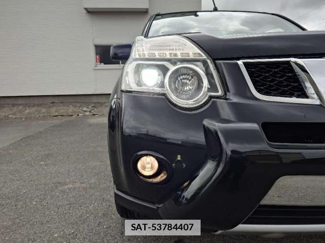 Nissan X-TRAIL 2013-06 7798656-6