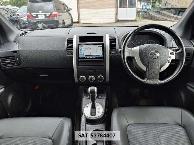 Nissan X-TRAIL 2013-06 7798656-7