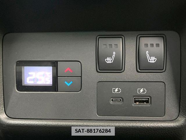 Nissan X-TRAIL 2022-07 7798797-8