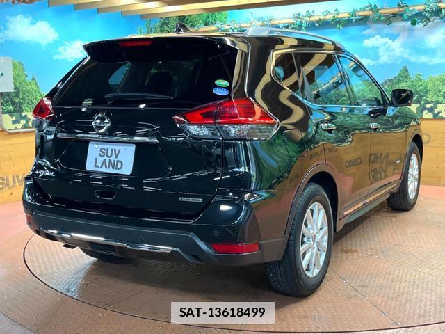 Nissan X-TRAIL 2019-10 7799113-16