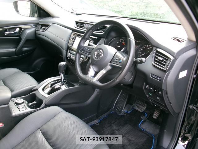 Nissan X-TRAIL 2018-06 7800511-2