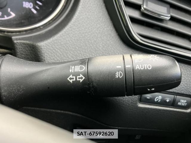 Nissan X-TRAIL 2019-03 7800850-12