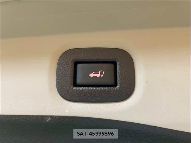 Nissan X-TRAIL 2018-07 7801050-5