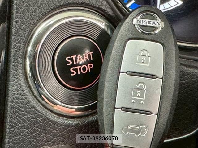 Nissan X-TRAIL 2016-08 7801055-10