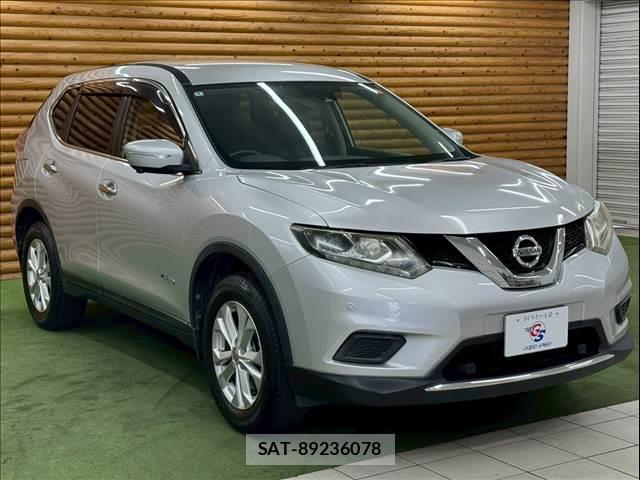 Nissan X-TRAIL 2016-08 7801055-13