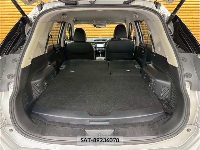 Nissan X-TRAIL 2016-08 7801055-17