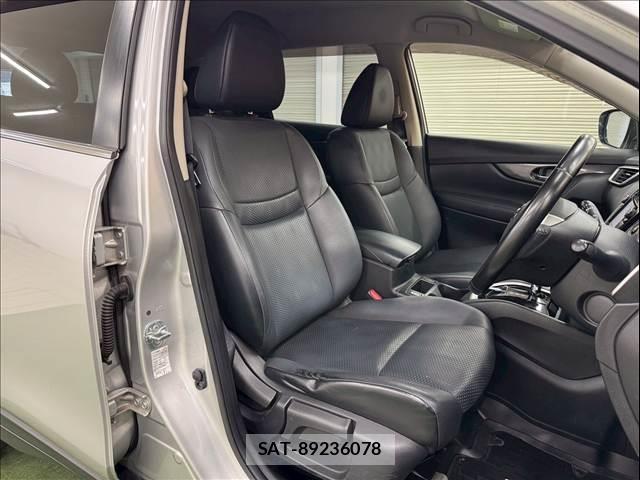 Nissan X-TRAIL 2016-08 7801055-4