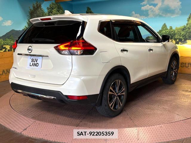 Nissan X-TRAIL 2017-07 7801093-16