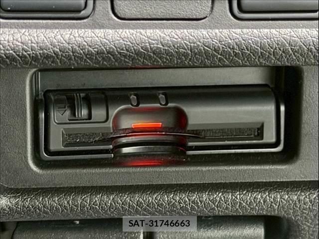 Nissan X-TRAIL 2018-05 7801252-18