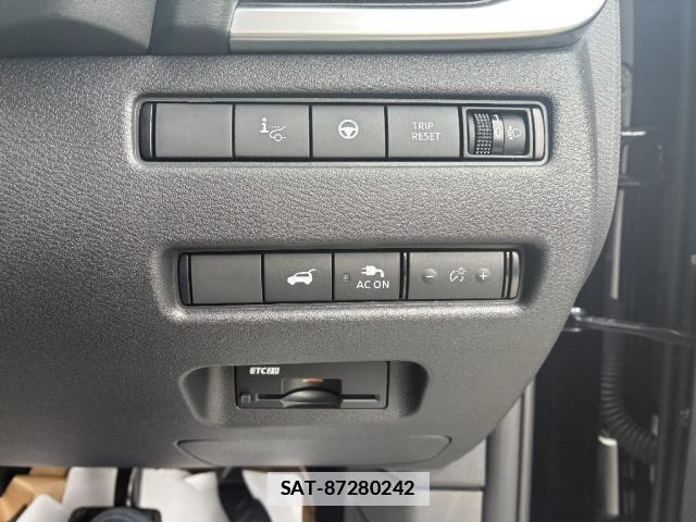 Nissan X-TRAIL 2026-03 7801752-18